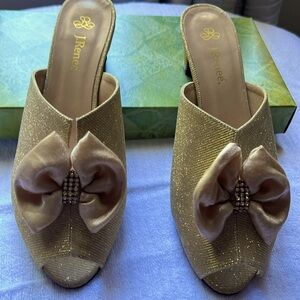 J Renee’ evening shoes wear to wedding or special occasion.